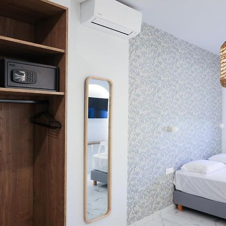 Uphill Unique Boutique Suites Skiathos stad Exteriör bild