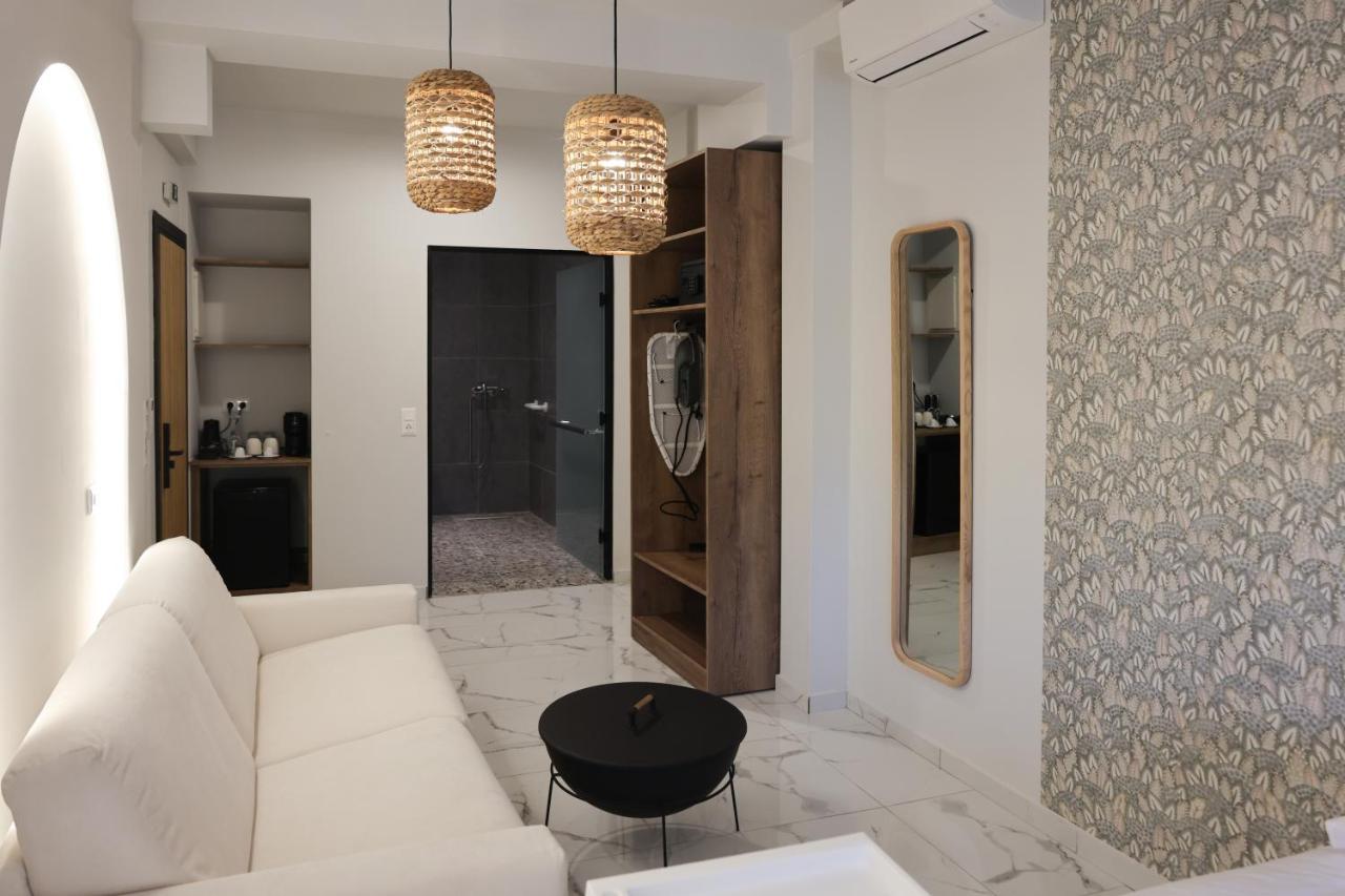 Uphill Unique Boutique Suites Skiathos stad Exteriör bild