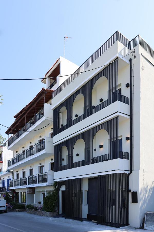 Uphill Unique Boutique Suites Skiathos stad Exteriör bild