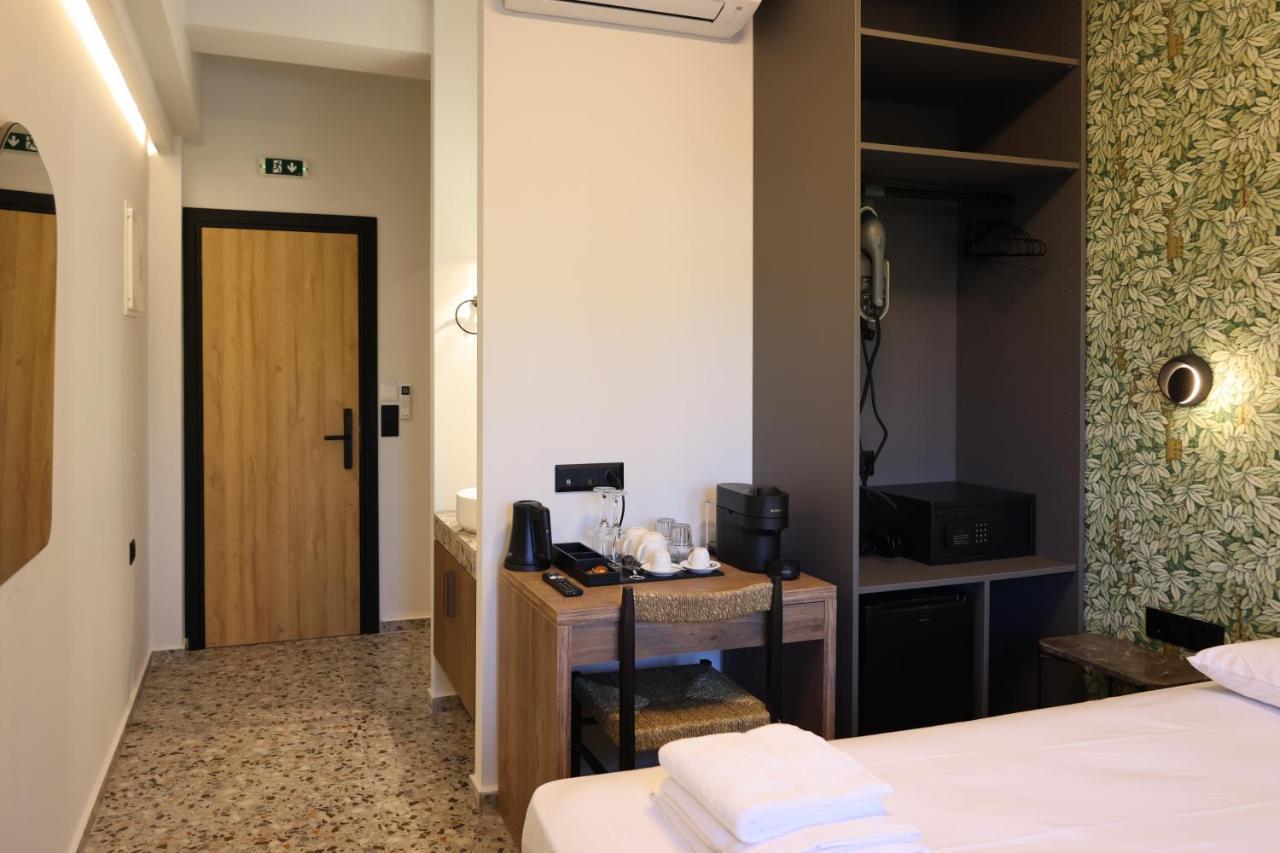 Uphill Unique Boutique Suites Skiathos stad Exteriör bild