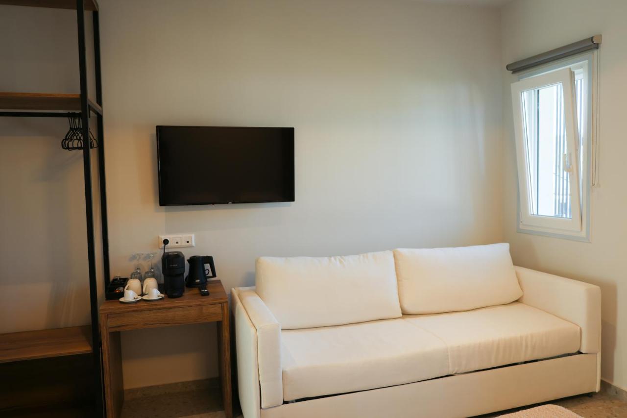 Uphill Unique Boutique Suites Skiathos stad Exteriör bild
